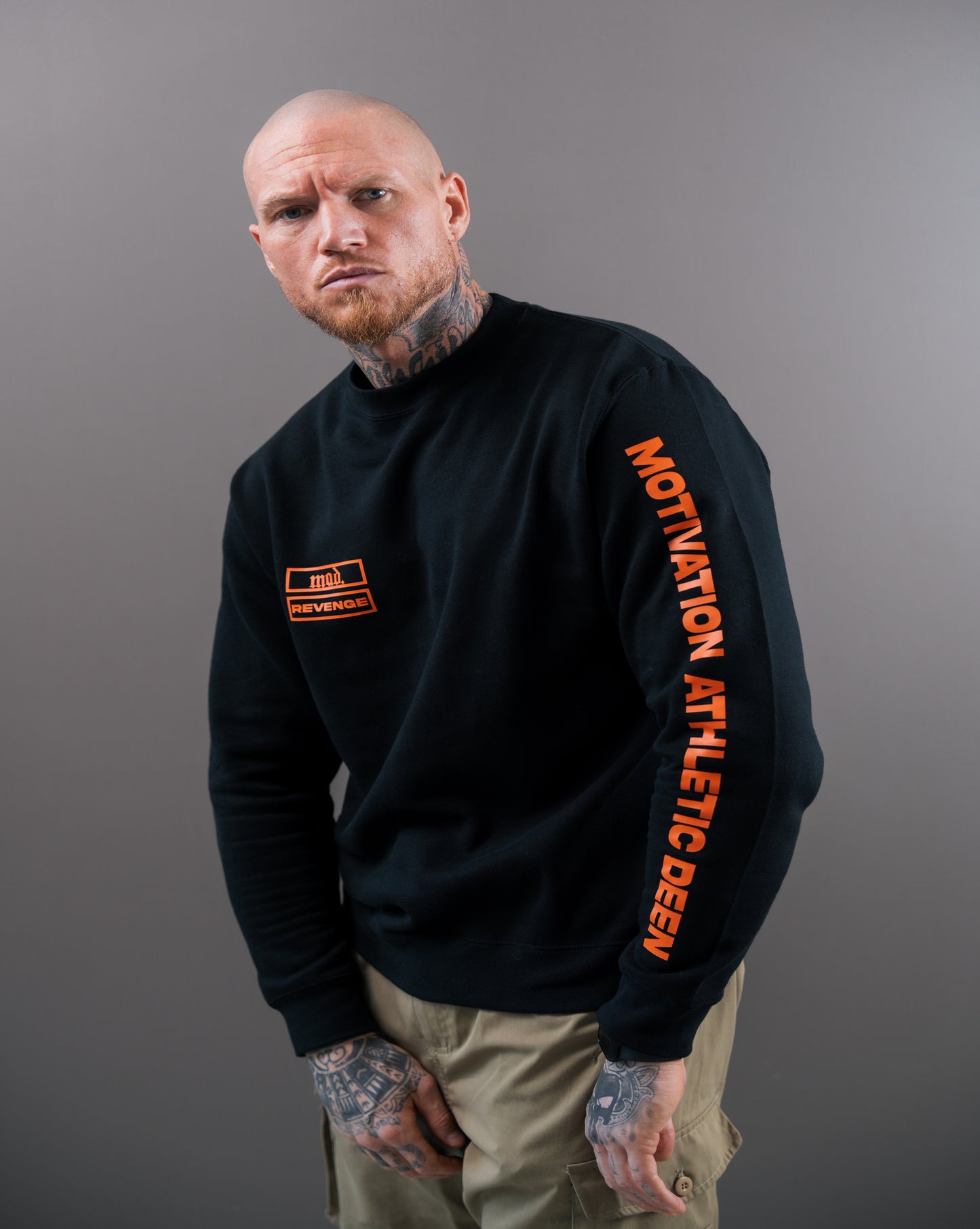 mad. "Brotherhood" Sweater (schwarz)